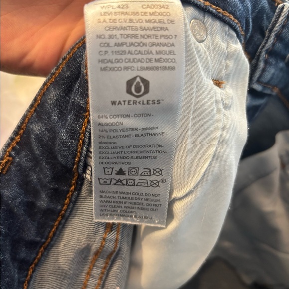 Denizen from Levi's Dark Blue Jean Shorts - Picture 5 of 6